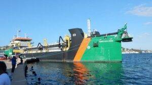 Captain Piet also Delivers sister Ship TOS
